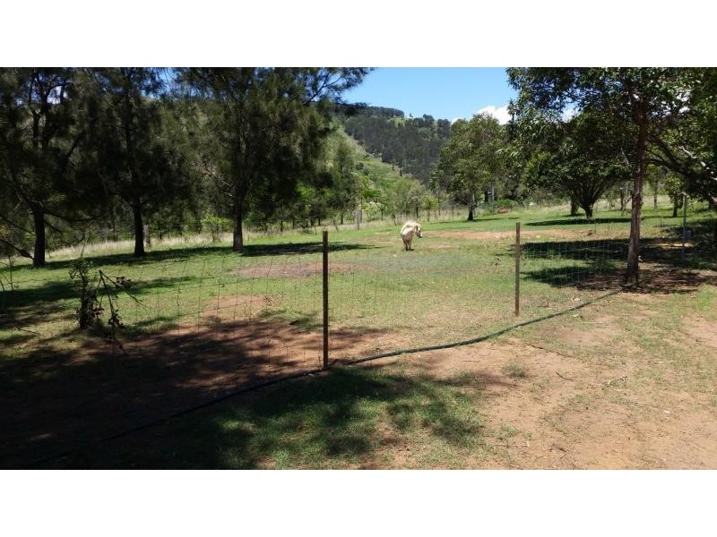 13 Jims Road West, Blenheim QLD 4341