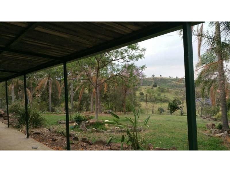 13 Jims Road West, Blenheim QLD 4341