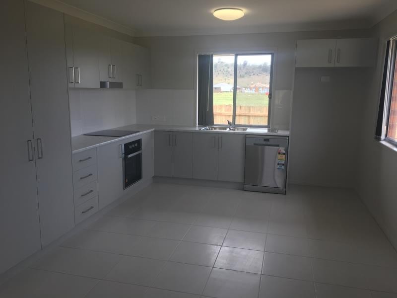 4 Rampton Street, Laidley North QLD 4341