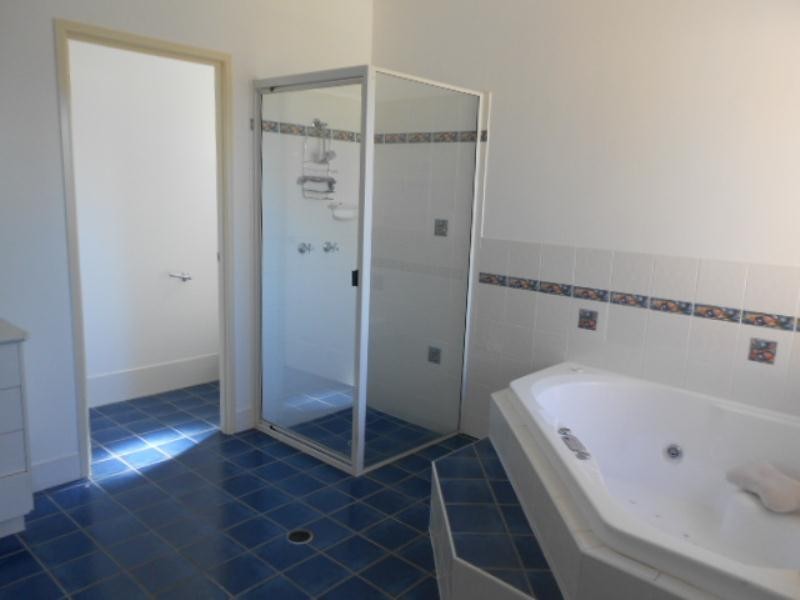 27 Graham Court, Hatton Vale QLD 4341