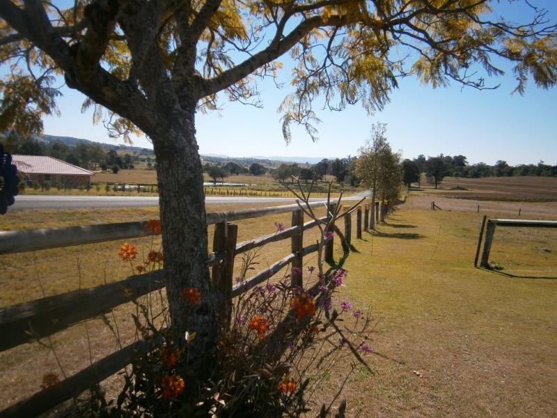 Glamorgan Vale QLD 4306