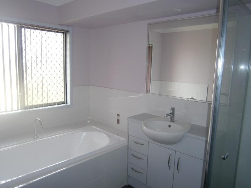 Kensington Grove QLD 4341