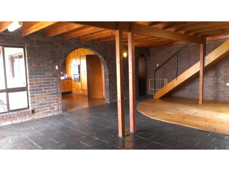 13 Range Cres, Laidley QLD 4341