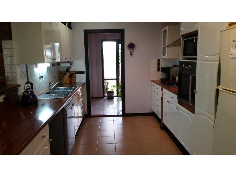 30 LAURETTE DRIVE, Glenore Grove QLD 4342