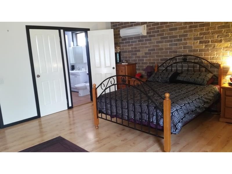 30 LAURETTE DRIVE, Glenore Grove QLD 4342