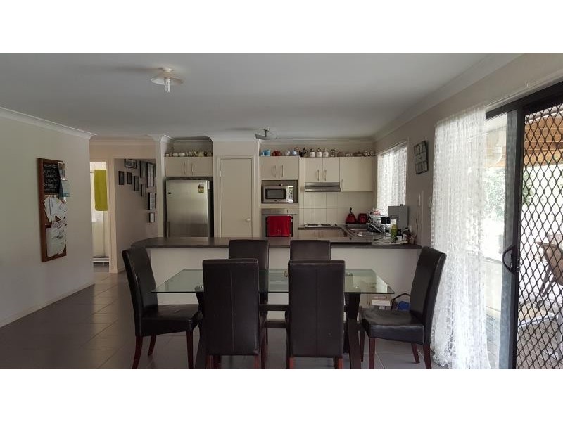 Kensington Grove QLD 4341