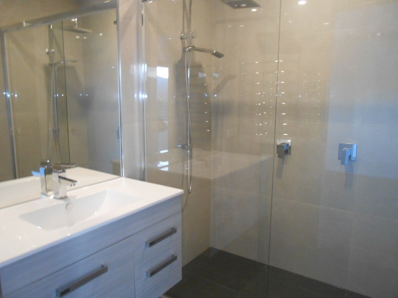 4/18 Boa Vista Road, New Town TAS 7008