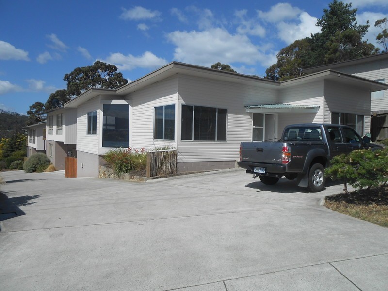 1/38 Hutchins Street, Kingston TAS 7050