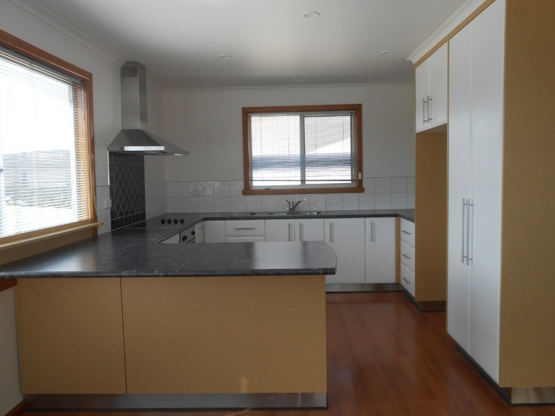 1/38 Hutchins Street, Kingston TAS 7050