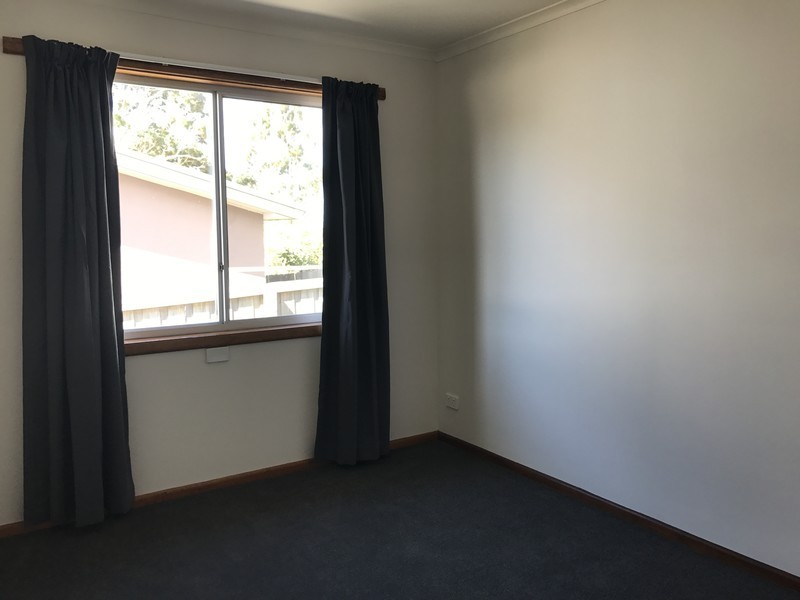 1/38 Hutchins Street, Kingston TAS 7050