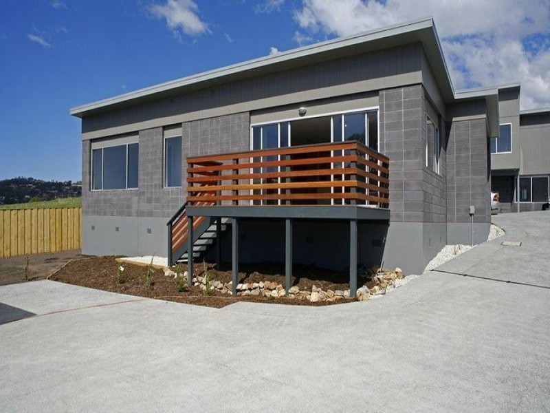 2/44 Malachi Drive, Kingston TAS 7050