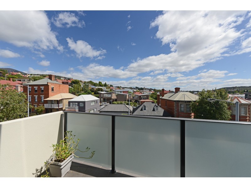 30/166 Bathurst Street, Hobart TAS 7000