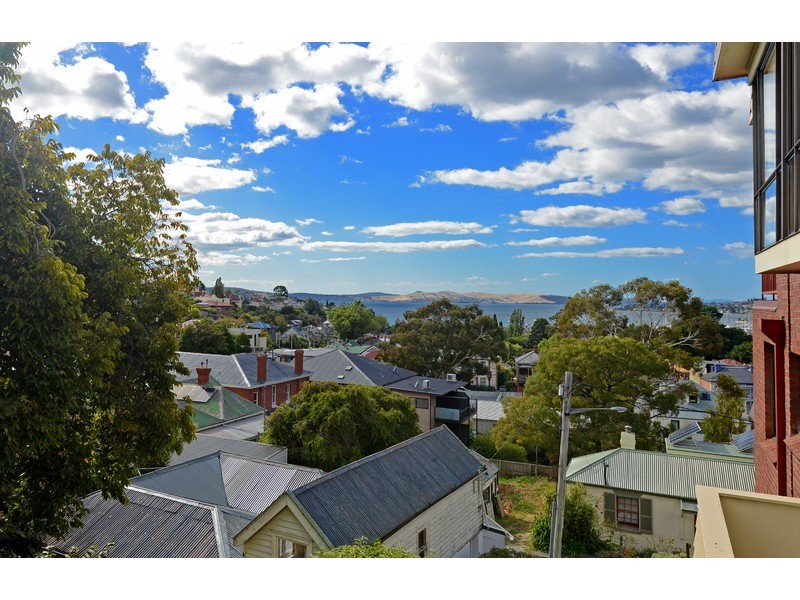 6/12 Star Street, Sandy Bay TAS 7005
