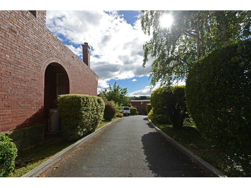 6/12 Star Street, Sandy Bay TAS 7005