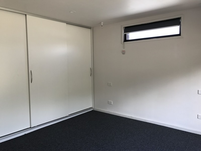 2/5 Tanina Street, Kingston Beach TAS 7050