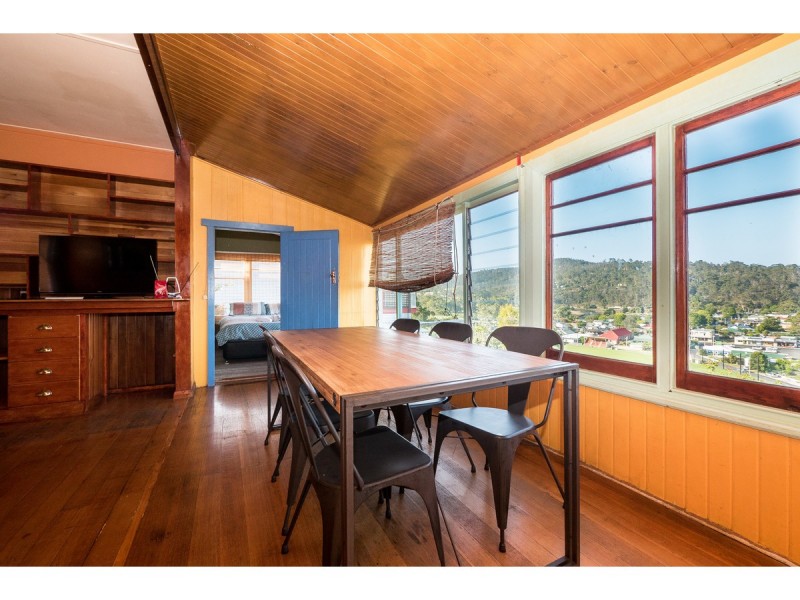 50 Roslyn Avenue, Kingston Beach TAS 7050