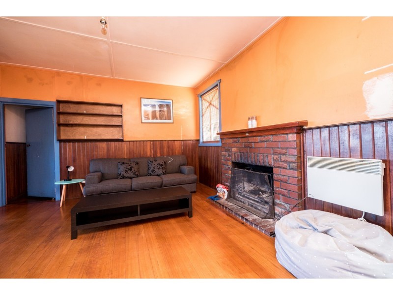 50 Roslyn Avenue, Kingston Beach TAS 7050