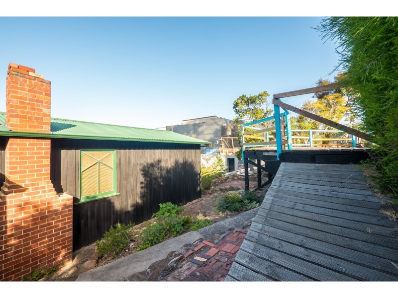 50 Roslyn Avenue, Kingston Beach TAS 7050