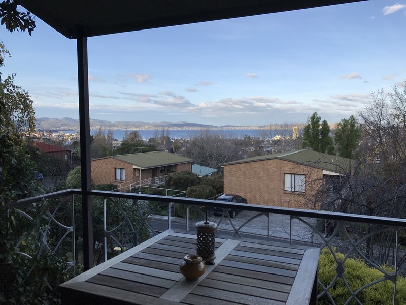 8/5 Davey Place, South Hobart TAS 7004
