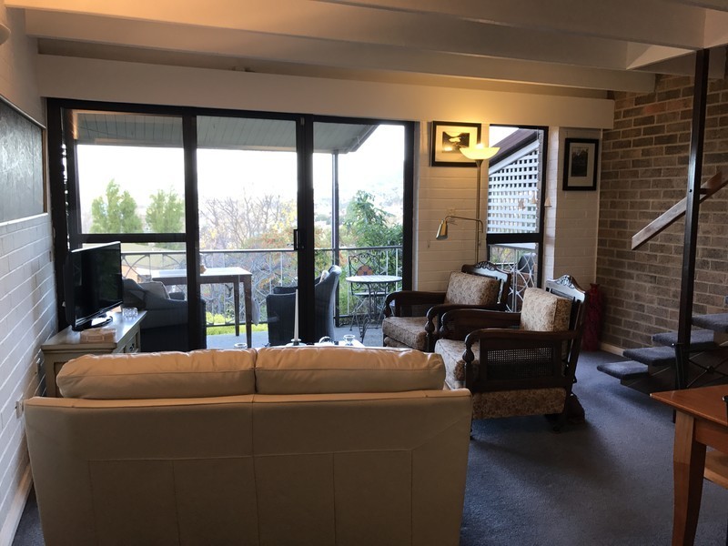8/5 Davey Place, South Hobart TAS 7004