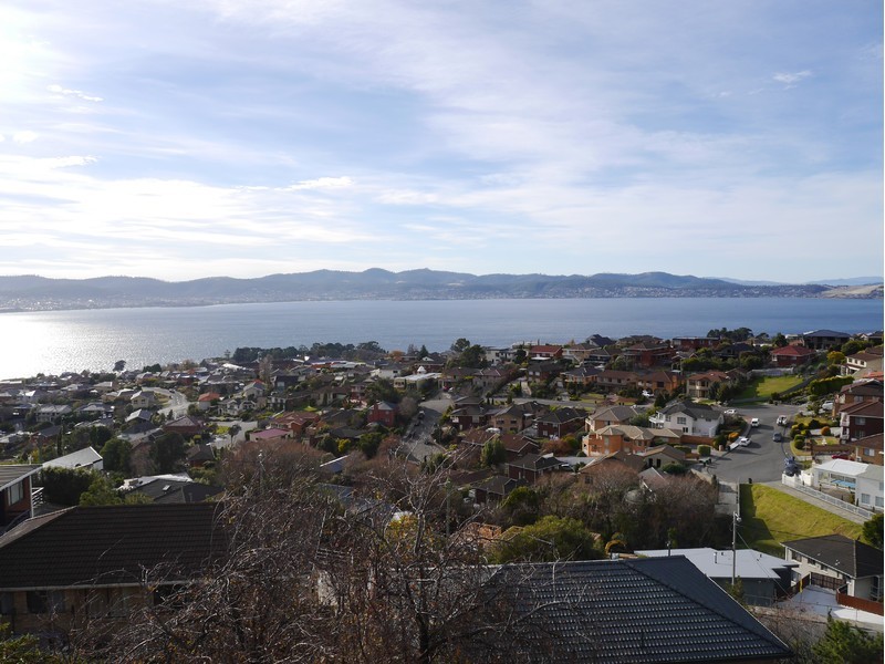 12B Ascot Avenue, Sandy Bay TAS 7005
