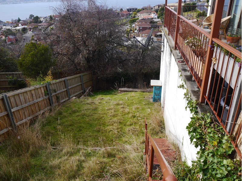 12B Ascot Avenue, Sandy Bay TAS 7005