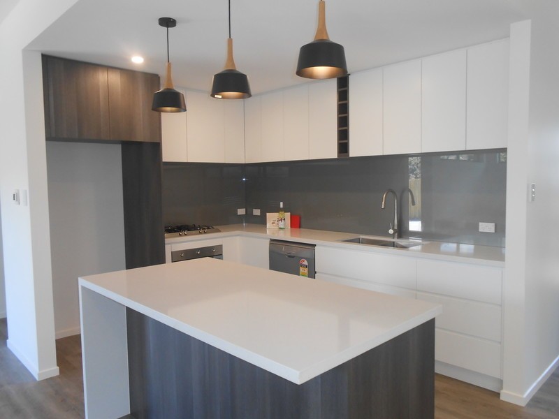 1/18 Boa Vista Road, New Town TAS 7008