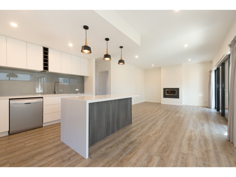 1/18 Boa Vista Road, New Town TAS 7008