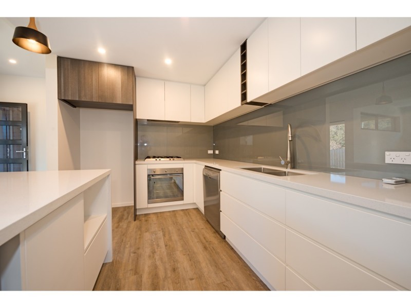 1/18 Boa Vista Road, New Town TAS 7008