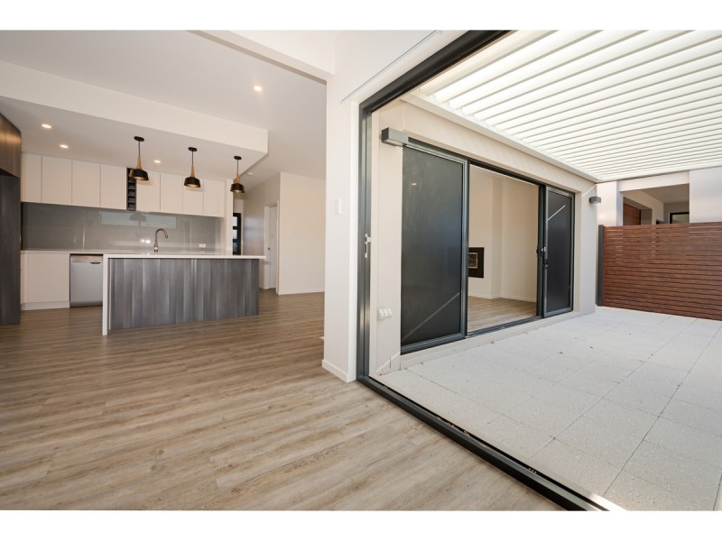 1/18 Boa Vista Road, New Town TAS 7008