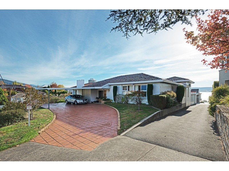 35 Norfolk Crescent, Sandy Bay TAS 7005