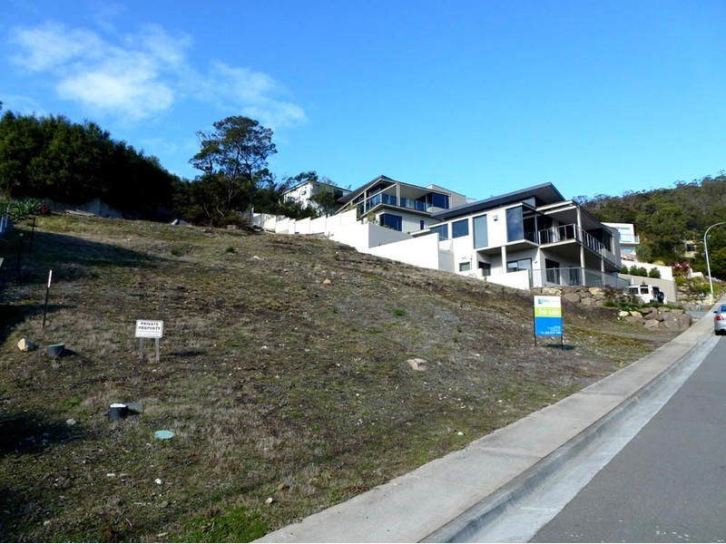 14 Aotea Road, Sandy Bay TAS 7005