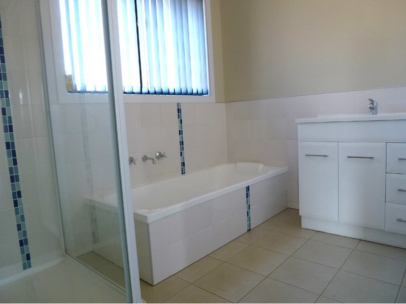 4/13 burrows st, Brighton TAS 7030