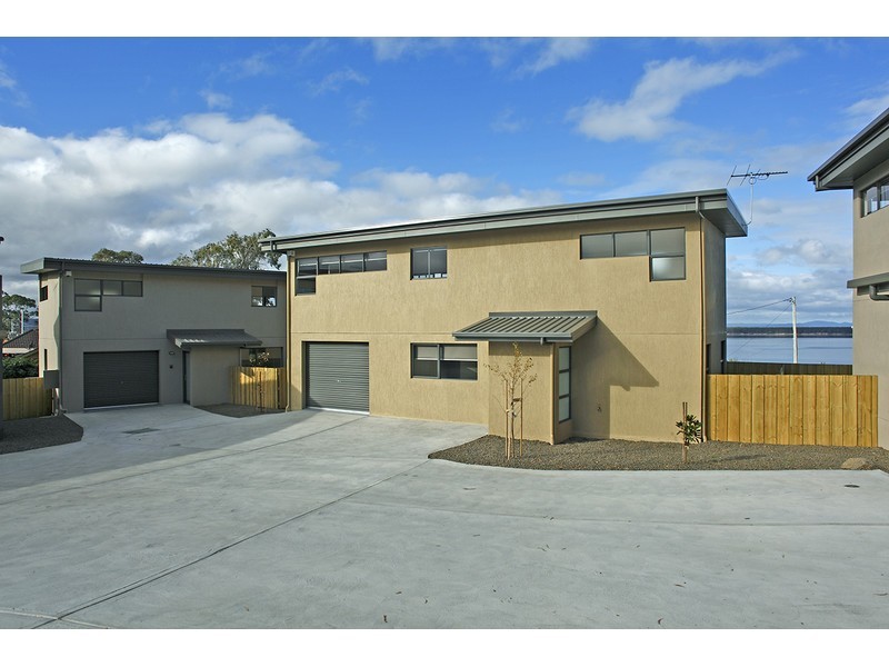 6/4 Higson Street, Midway Point TAS 7171