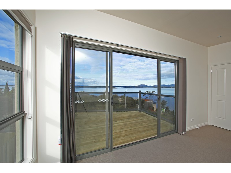 6/4 Higson Street, Midway Point TAS 7171