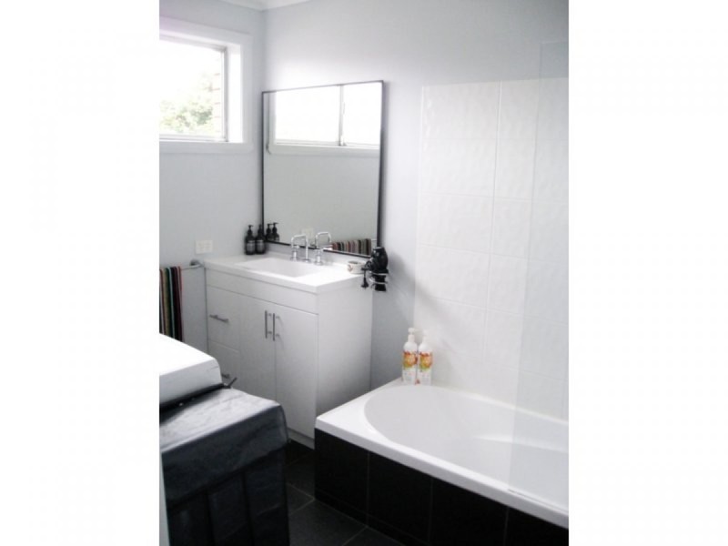 2/7 Verbena Place, Glenorchy TAS 7010