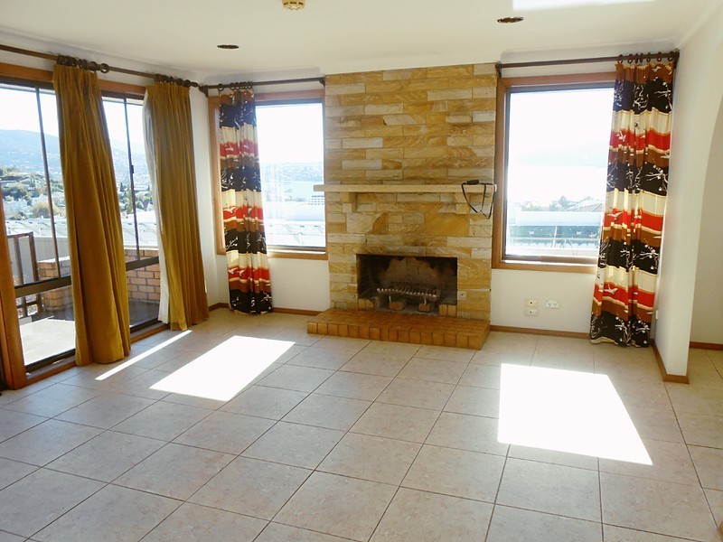 14 Plaister Court, Sandy Bay TAS 7005