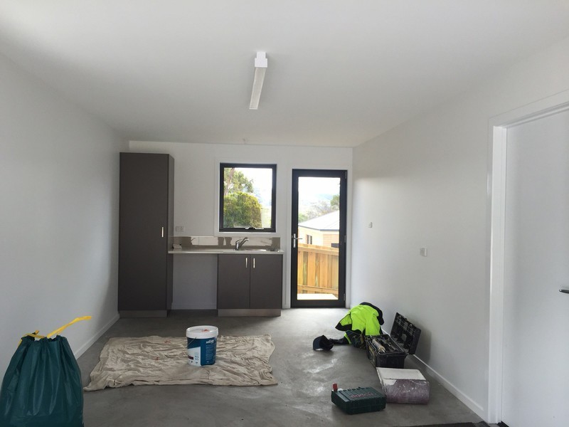 2/21 Hawthorn Drive, Kingston TAS 7050