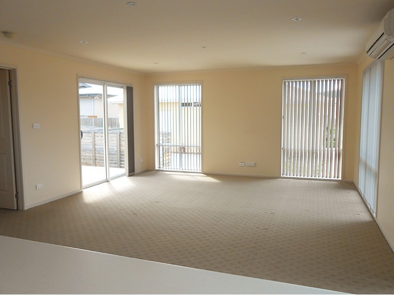 1/16 Glebe Hill Road, Howrah TAS 7018