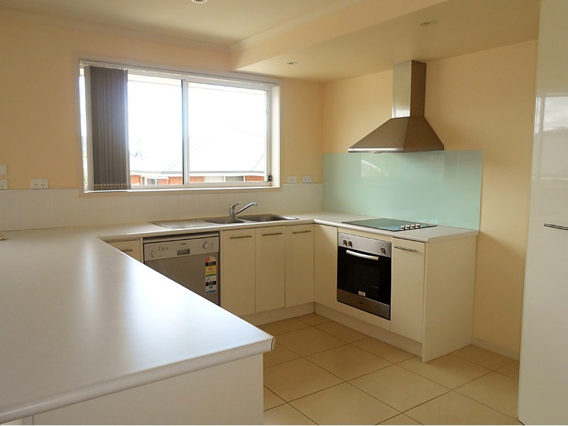 1/16 Glebe Hill Road, Howrah TAS 7018