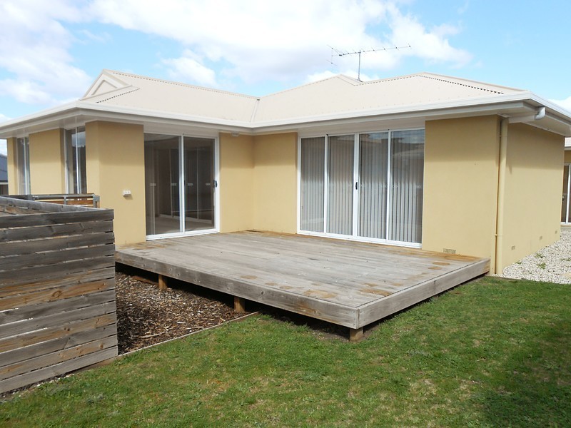 1/16 Glebe Hill Road, Howrah TAS 7018