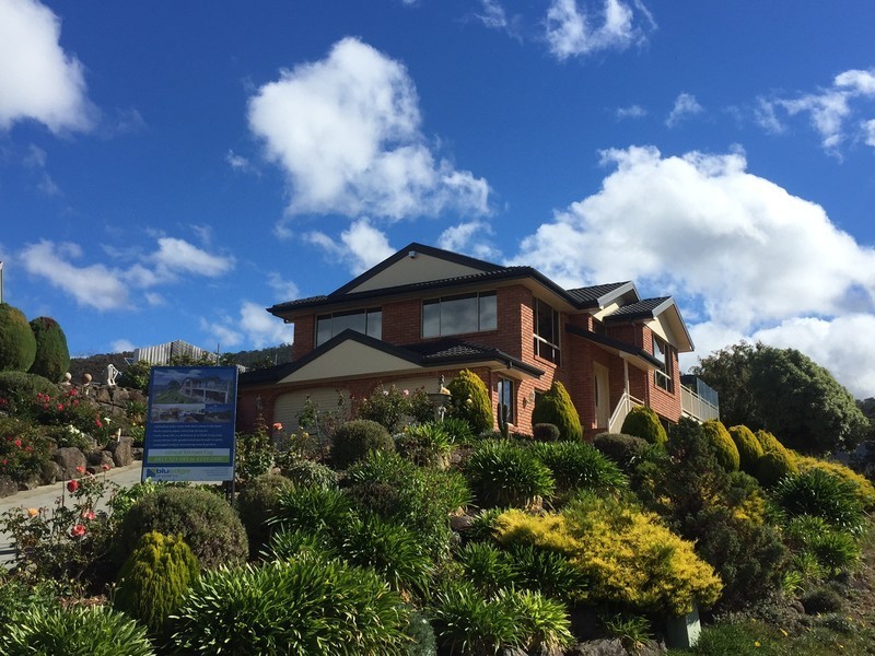 25 Officer Street, Rosetta TAS 7010