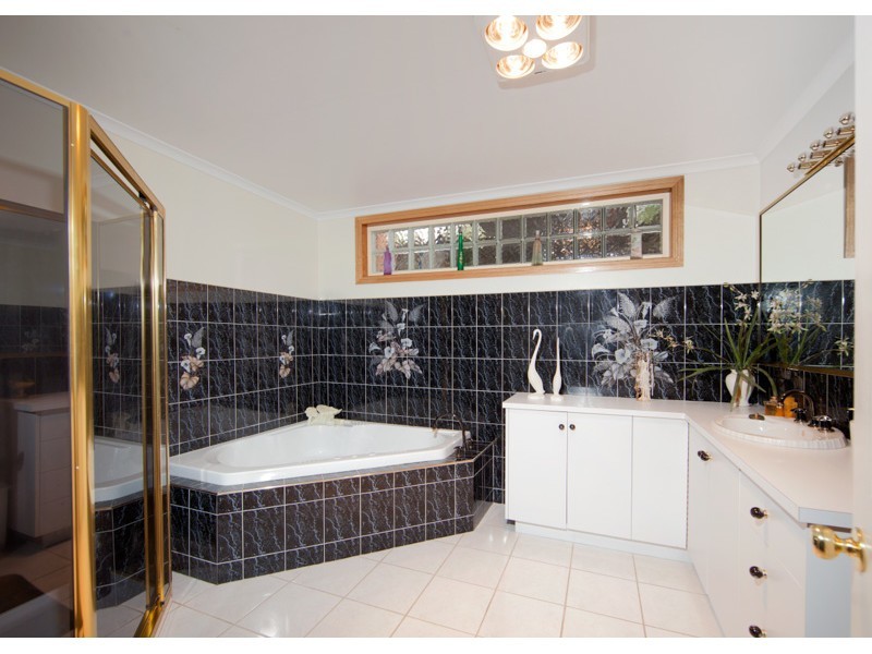 25 Officer Street, Rosetta TAS 7010