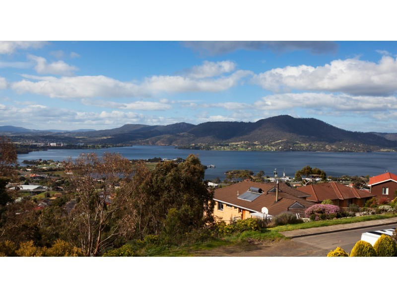 25 Officer Street, Rosetta TAS 7010