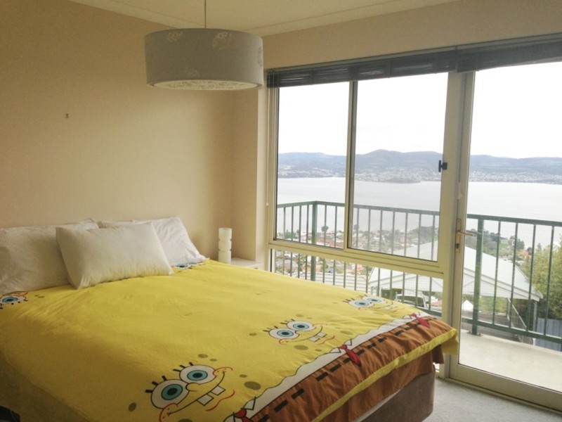 10/54 Nicholas Drive, Sandy Bay TAS 7005