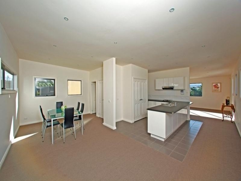 1/4 Higson Street, Midway Point TAS 7171