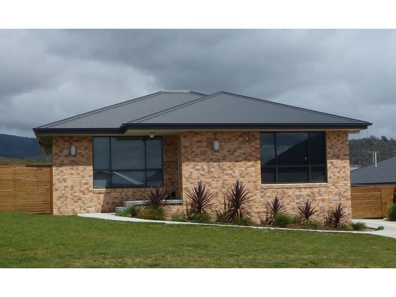 4 Dudley Drive, Brighton TAS 7030