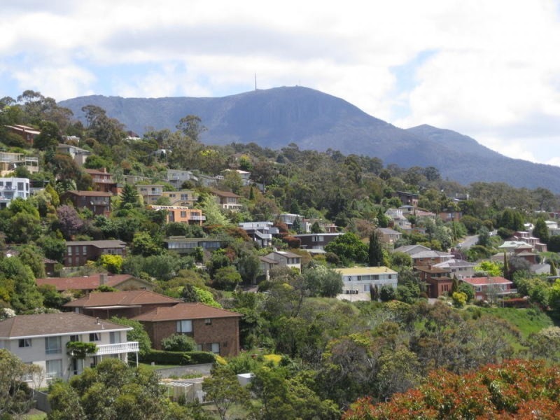 1/6 Dalkeith Court, Sandy Bay TAS 7005