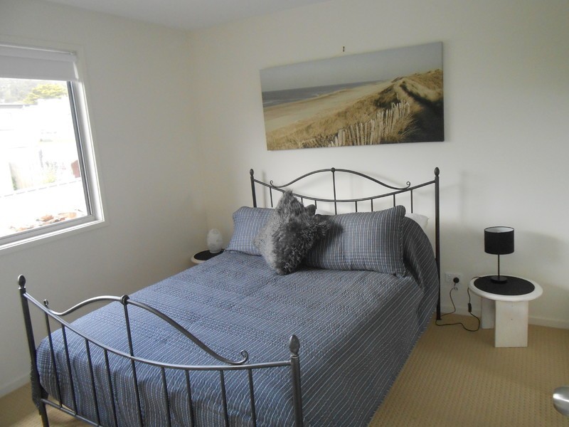 2/31 Strawberry Hill Court, Orford TAS 7190