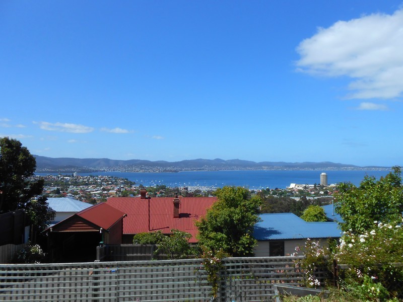 18a Richardson Avenue, Dynnyrne TAS 7005